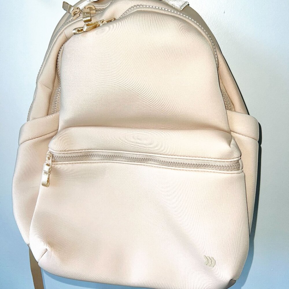 All In Motion Black 14L Neoprene Backpack, NWOT Cream